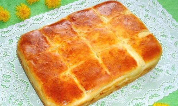 Пирог на кефире с сыром и картошкой