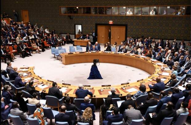 Дипломаты встали и вышли: в Совбезе ООН не стали слушать поспреда Израиля