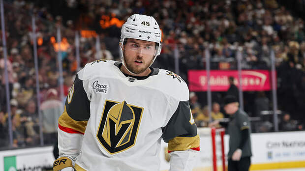 Передача Барбашёва помогла «Вегасу» обыграть «Ванкувер»