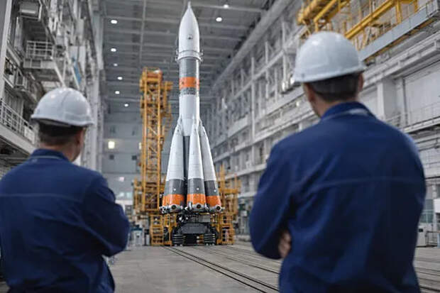 Россия усилит космическую отрасль: Мантуров обозначил цели