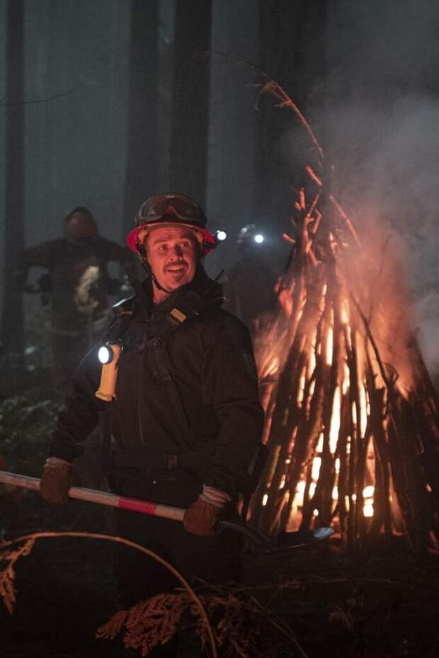 Manny 2 - Fire Country Season 1 Episode 8