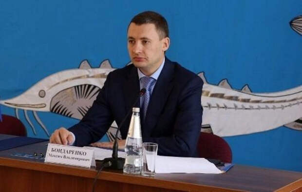 Хозяйственник года: Три дома, три машины и один балет