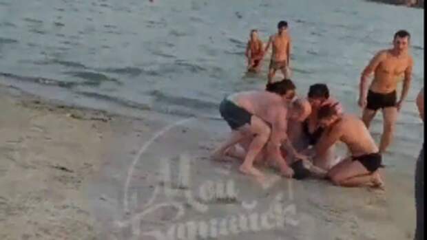 На Солёном озере в Батайске при странных обстоятельствах утонул мужчина 1 августа