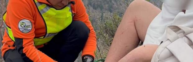 В горах Алматы спасли туриста с травмой ноги