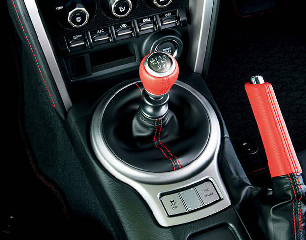 Новое спортивное купе от Toyota