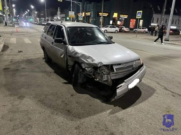 Два человека пострадали в ДТП с Lada и ВАЗом в Самарской области