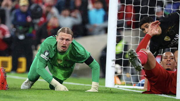 Газзаев назвал Сафонова примером для игроков, выступающих в РПЛ