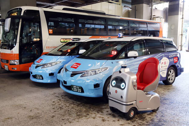 В Японии к Олимпиаде подготовили робота-такси