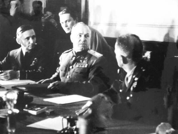 Падение Рейха. Как Германия сдалась Красной Армии