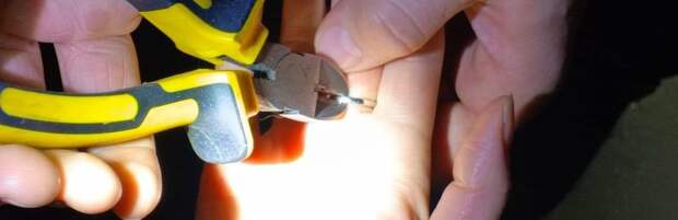 В Караганде женщине помогли снять застрявшее кольцо