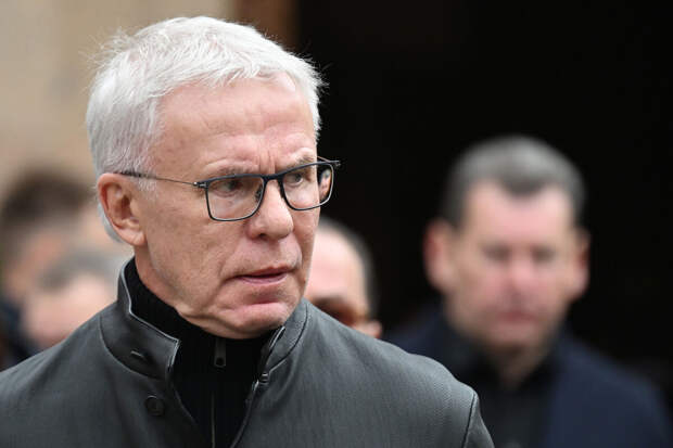 Фетисов хочет, чтобы Овчечкин продолжал карьеру в НХЛ