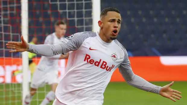 «Зальцбург» обыграл «Севилью» и вышел в плей-офф ЛЧ