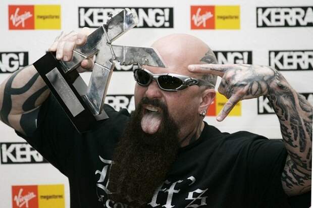 Kerry king новый альбом. Kerry King. Kerry King Slayer. Керри Кинг с волосами. Kerry King 2000.