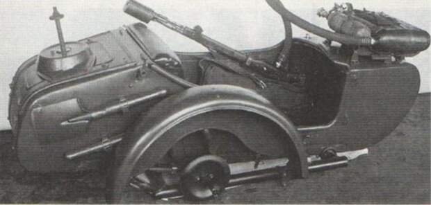 Модель ОМ — коляска со специальным оборудованием для установки ранцевого огнемета. авто, м-72, мотоцикл, ретро техника