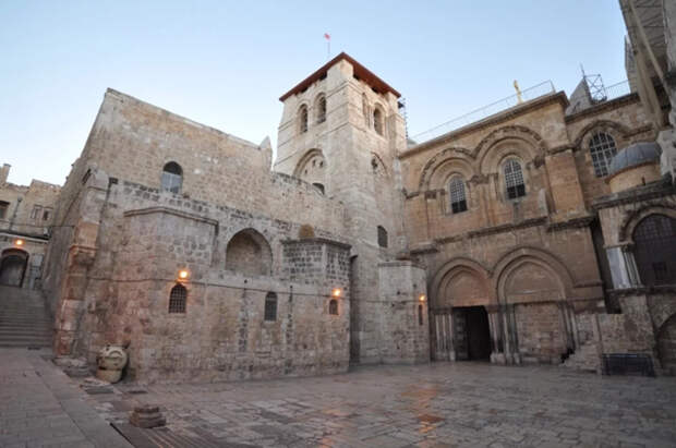 Латинского патриарха не пустили в храм Гроба Господня