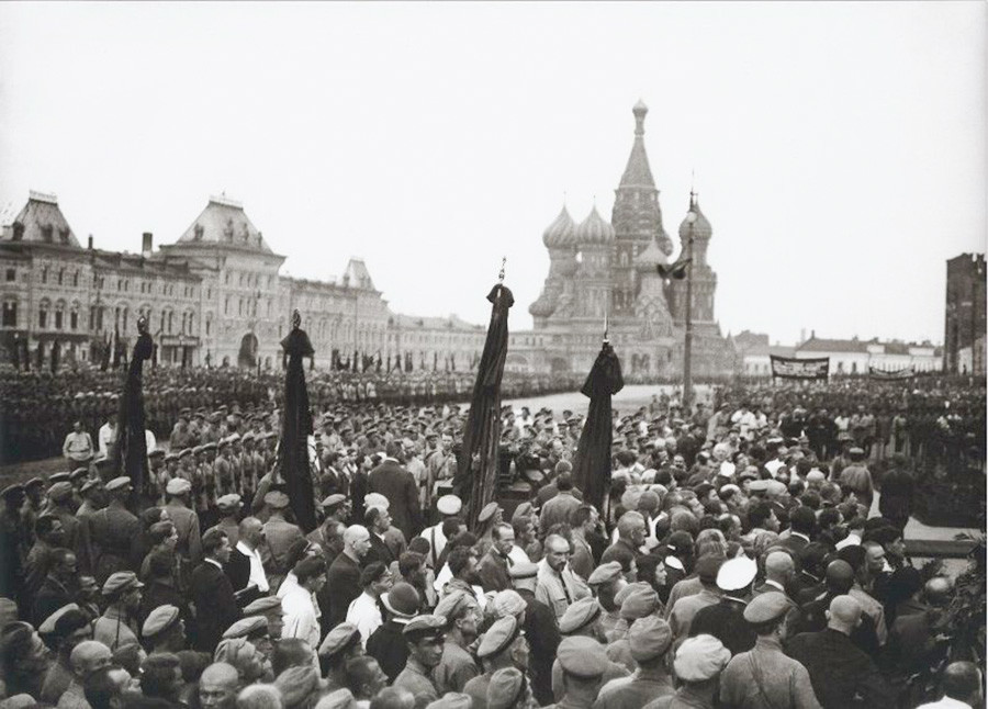 Самые масштабные похороны в СССР