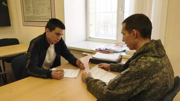 «Это долг каждого мужчины»: 21-летний нижнекамец рассказал, почему подписал контракт