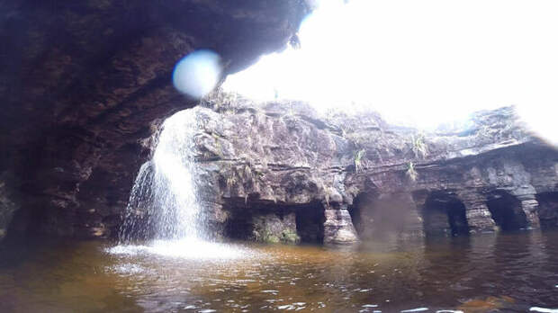 Пещеры Рораймы. / Фото: commons.wikimedia.org