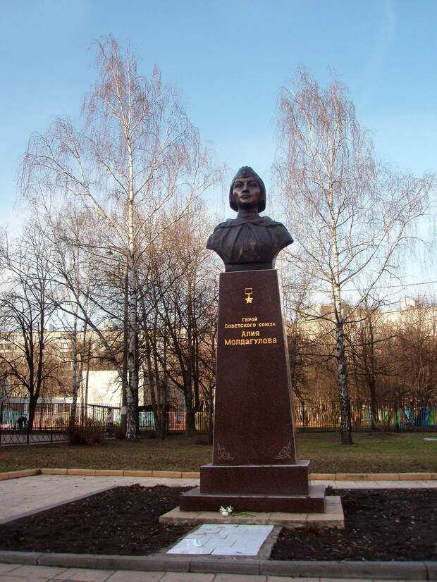 Сколько мест в Москве названо в честь героев Великой Отечественной?