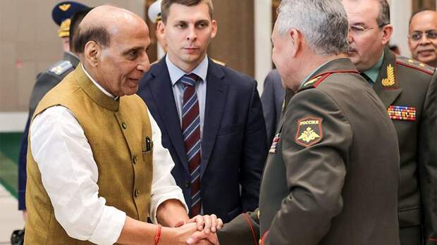 Министр обороны Индии поблагодарил Шойгу за поимку в РФ террориста