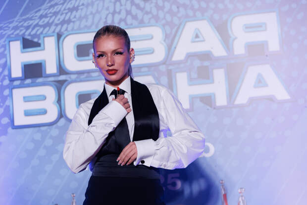 Российская певица заявила о беседе с поддерживающей ВСУ Анджелиной Джоли