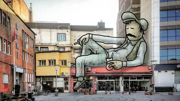 Тайная жизнь гигантов на улицах турецких городов