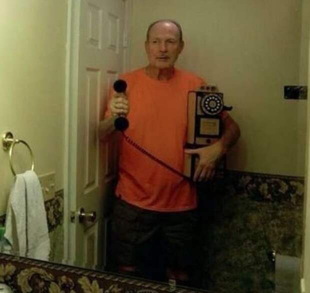 Или вот так selfie, занимательно, подсмотрено, прикол, селфи, телефон, юмор