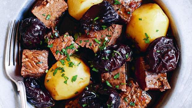 Говядина с картошкой в казане: рецепты приготовления