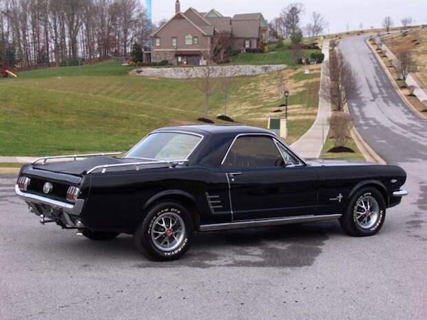 Очередной скелет из шкафа Ford Mustang (21 фото) Очередной скелет из шкафа Ford Mustang (21 фото)