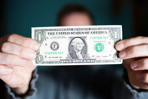 Экономист Рубин предрек доллару ослабление из-за просчета с санкциями против РФ