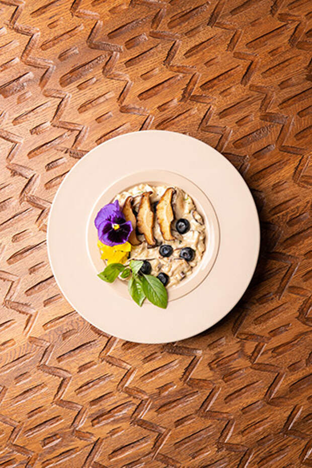 Ризотто с шиитаке и голубикой