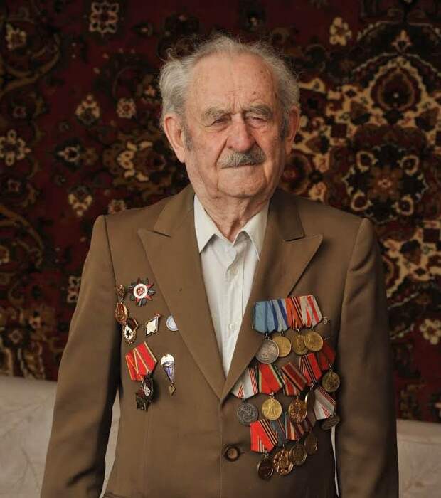 Патриотическая передовица: Ветеран Петр Кащенко собрал более 3 млн. руб на установку в Липецке народного памятника Победы