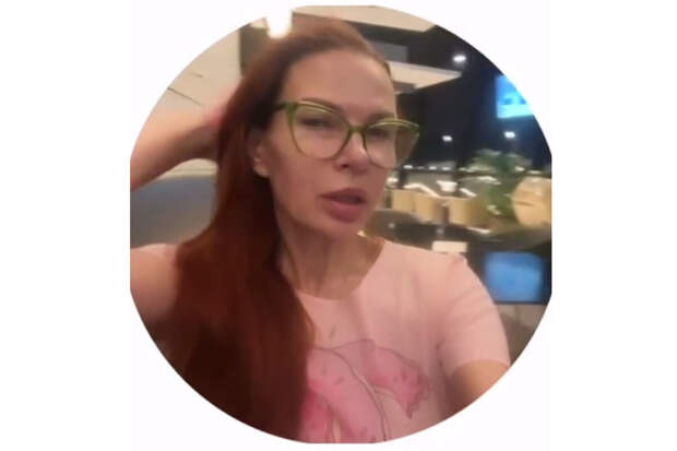 Актриса Эвелина Бледанс призналась, что улетела из России