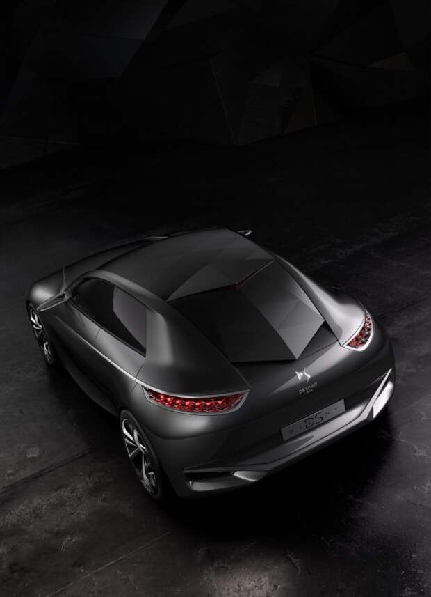 Citroen готовит яркий концепт Divine DS Citroen готовит яркий концепт Divine DS