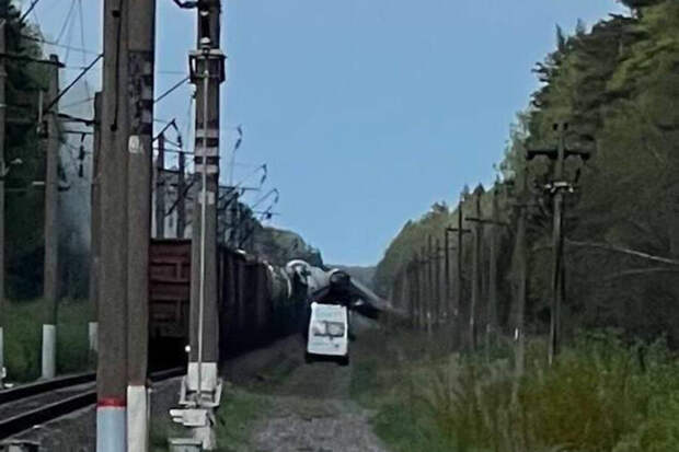 Второй подрыв за два дня: что известно о новой аварии на железной дороге в Брянской области