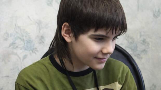 Шокировал мир: на Западе узнали, что стало с русским мальчиком-марсианином