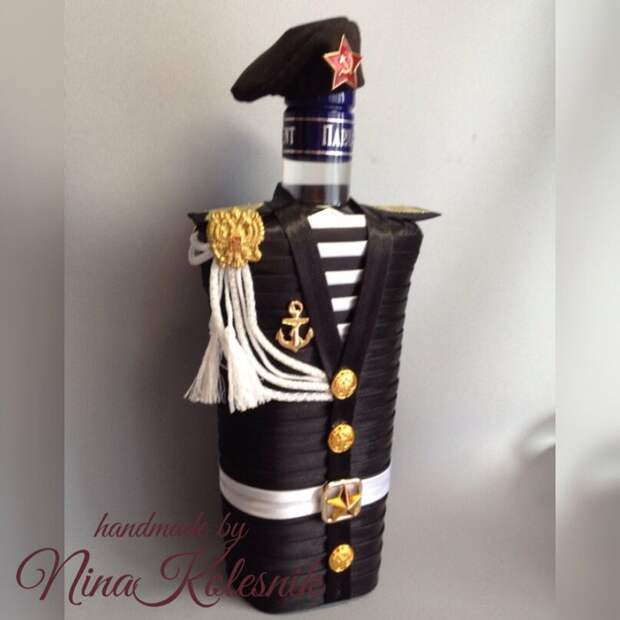 Подарочное оформление бутылок ручной работы. Ярмарка Мастеров - ручная работа. Купить Подарок 23 Морскому пехотинцу Чехол на бутылку Подарок мужчине моряк. Handmade.