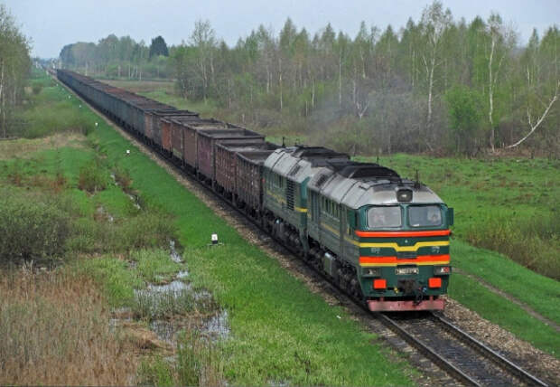 Грузовые поезда по Крымскому мосту на полуостров запустят с 1 июня следующего года