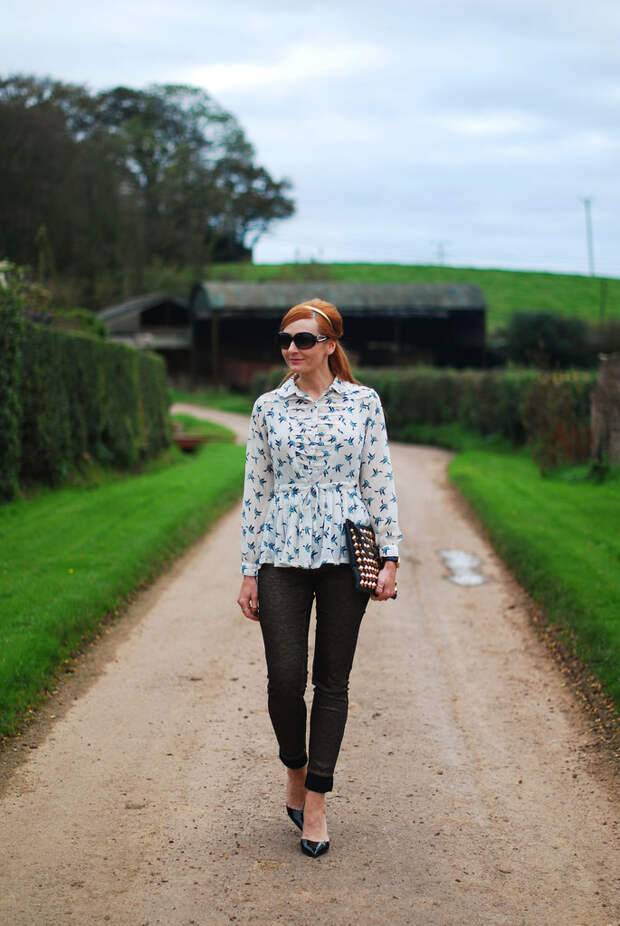 Bird print blouse, gold brocade jeans (over 40 fashion)