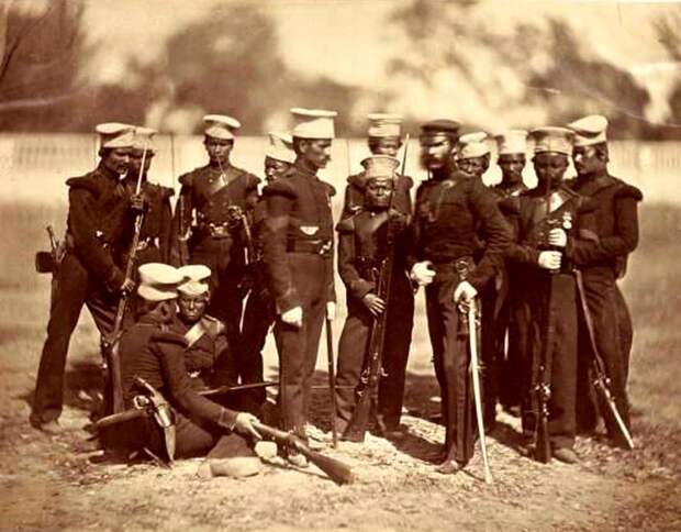 Самая ранняя известная фотография гуркхов (Муссорский батальон) около 1858 года - Кто такие гуркхи | Военно-исторический портал Warspot.ru
