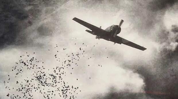 С какой целью наши летчики во время Великой Отечественной войны сбрасывали с самолетов ленты из фольги?