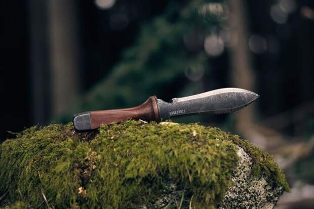 7 Best Tools From Barebones Living Perfect For Yardwork And Gardening