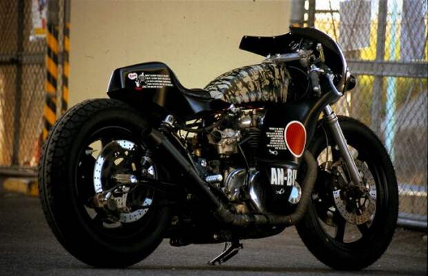 Фото кастома Skull-Tiger на базе Yamaha XS650