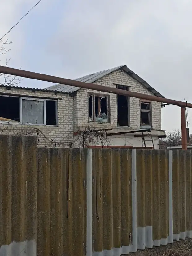 За сутки в ДНР погибли двое мирных жителей, 13 ранены. Разбито 50 домов