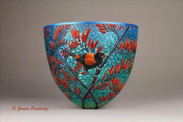Деревянные вазы, декорированные карвингом от Гордона Пембриджа