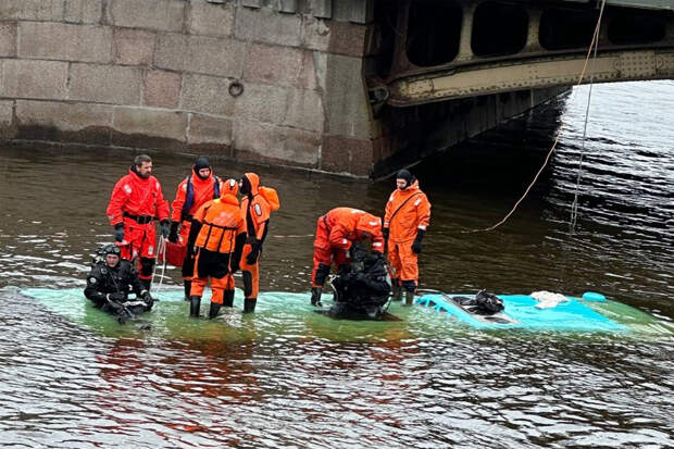 Бастрыкин предложил наградить людей, спасавших пассажиров из утонувшего автобуса