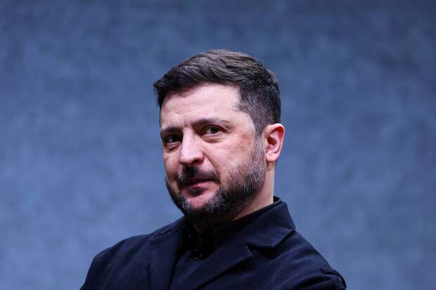 Зеленскому пришлось извиняться за слова о переговорах с Россией