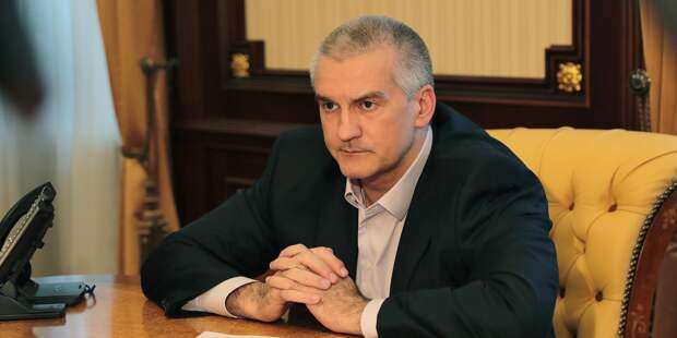 Жена главы Крыма зарабатывает в четыре раза больше супруга