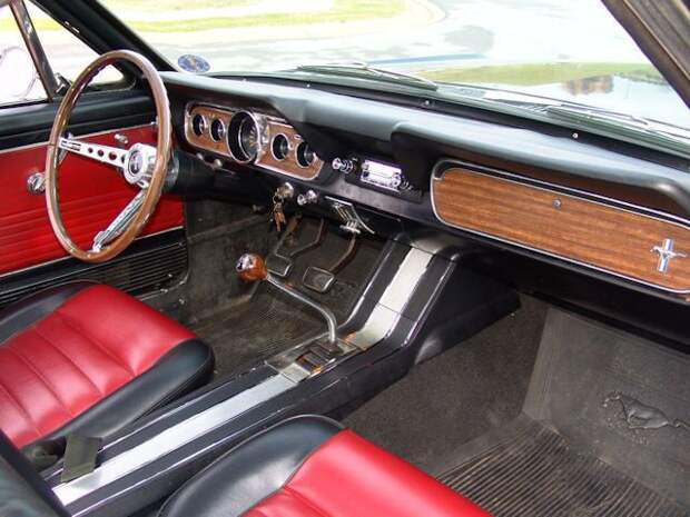 Очередной скелет из шкафа Ford Mustang (21 фото) Очередной скелет из шкафа Ford Mustang (21 фото)