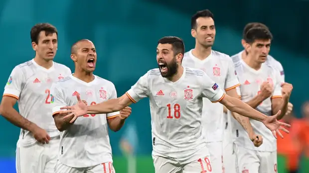 Месть за разгром в Киеве и рекордные серии Манчини: чем интересен полуфинал Евро-2020 Италия — Испания